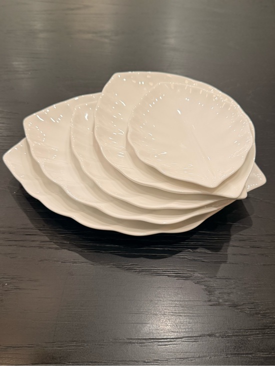 Crate&Barrel Other - White Porcelain Crate & Barrel Leaf-Shaped Ceramic Serving Plates - Set of 5